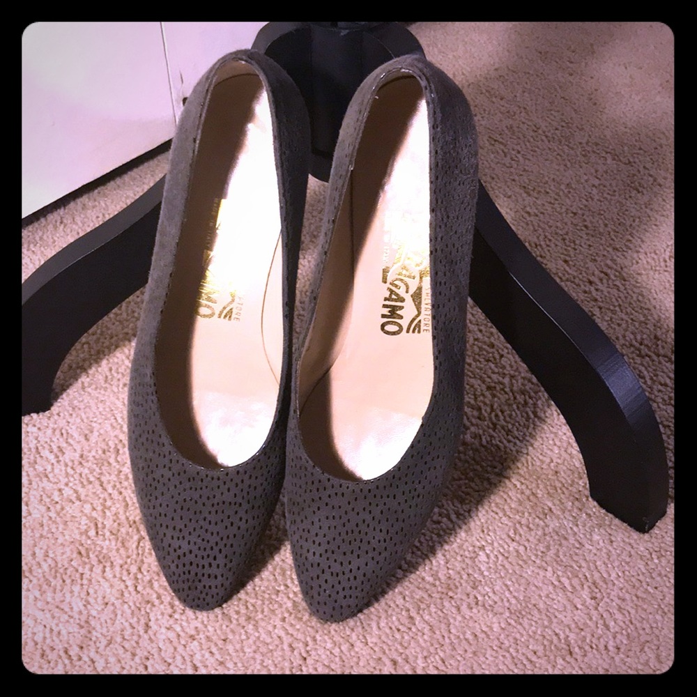 Salvatore Ferragamo grey suede shoes size 8 B